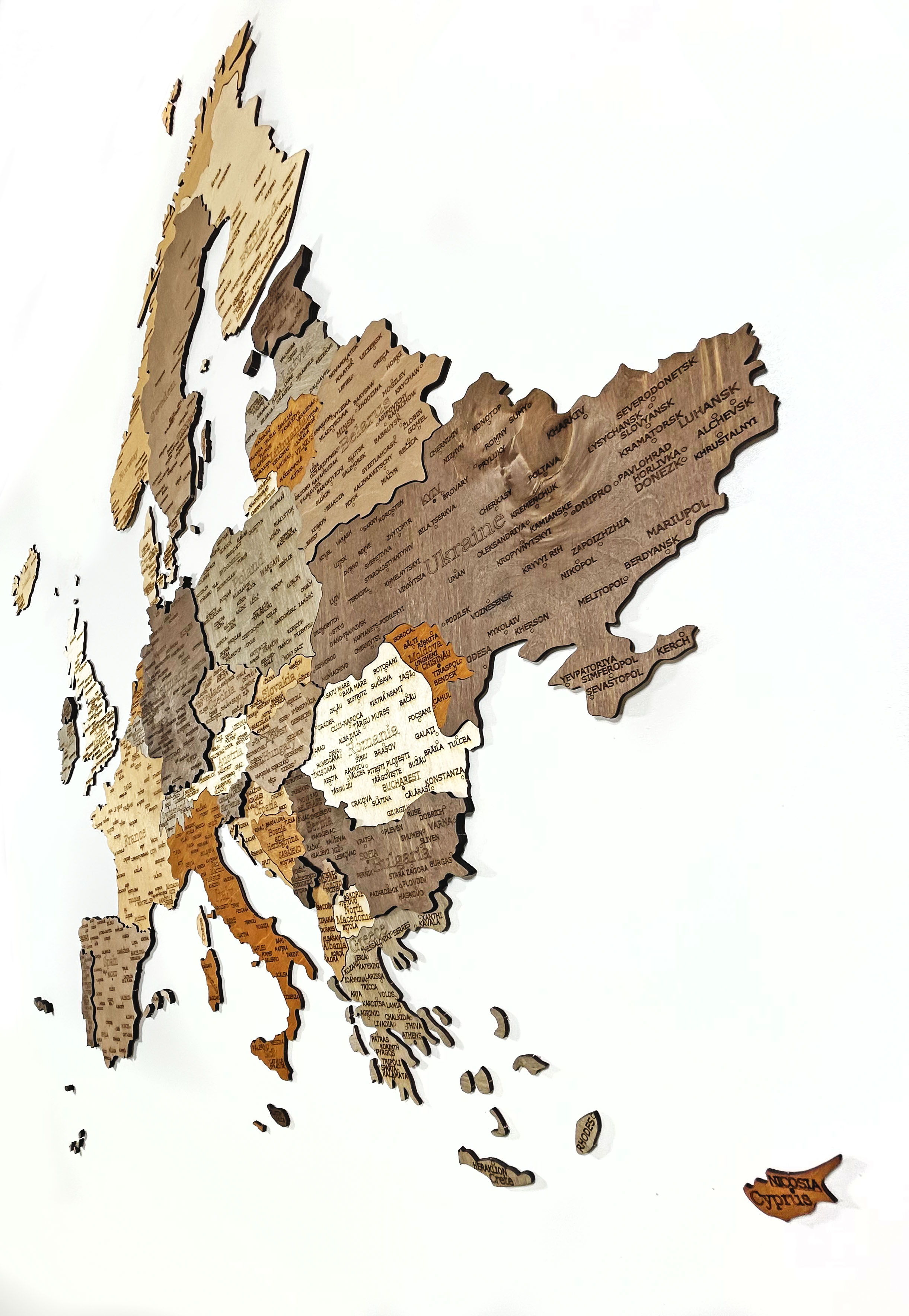Cartographia - Harta Europei din lemn puzzle 3D – Harta de perete 3D - 110x108 cm - mix - romana